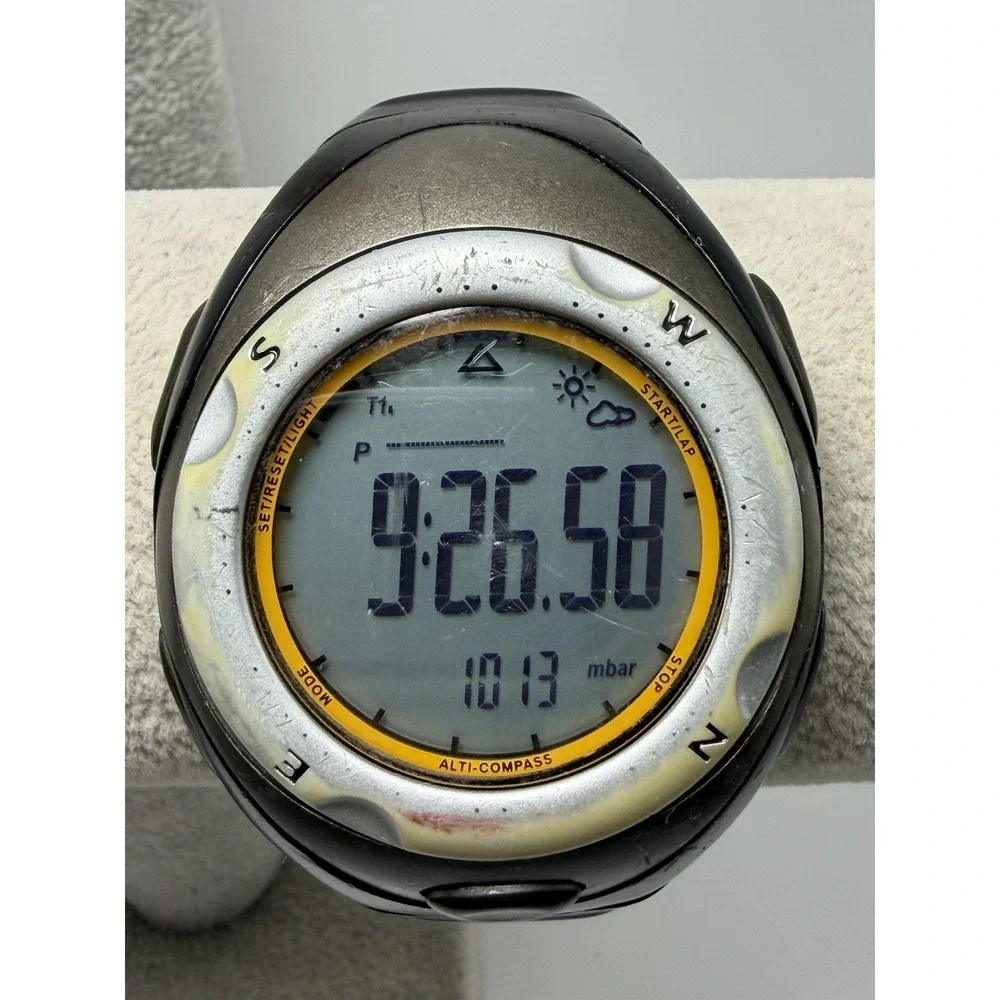 HIGHGEAR 0A7 Mens Watch Hi-Res Altimeter Swiss Sensor New Battery 44MM 8